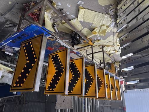 荆门太阳能交通标牌的核心部件是电池,电池多久